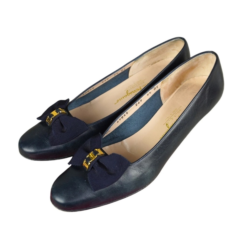 Salvatore Ferragamo Blue Patent Leather Vara Bow Heels Sz 9.5 A2 Made In Italy - Picture 2 of 15